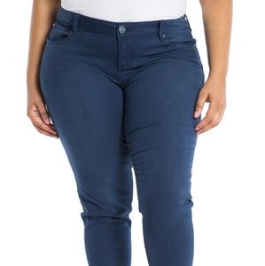 NWT SLINK Jeans Hydro Teal Blue Curvy Mid Rise Boyfriend Fit Jeans 16